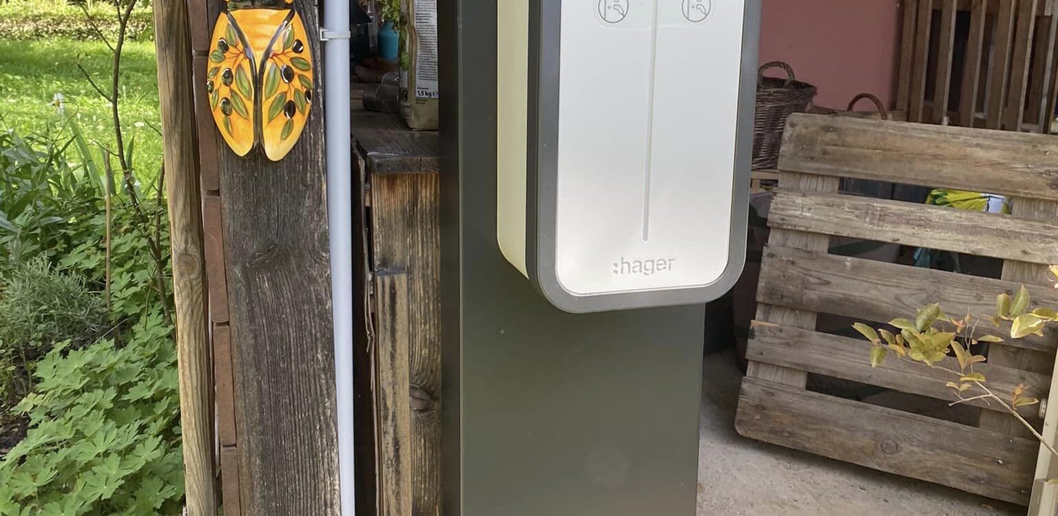 Installation de borne de recharge pour voiture &eacute;lectrique aux environs de Colmar et Guebwiller Pfastatt