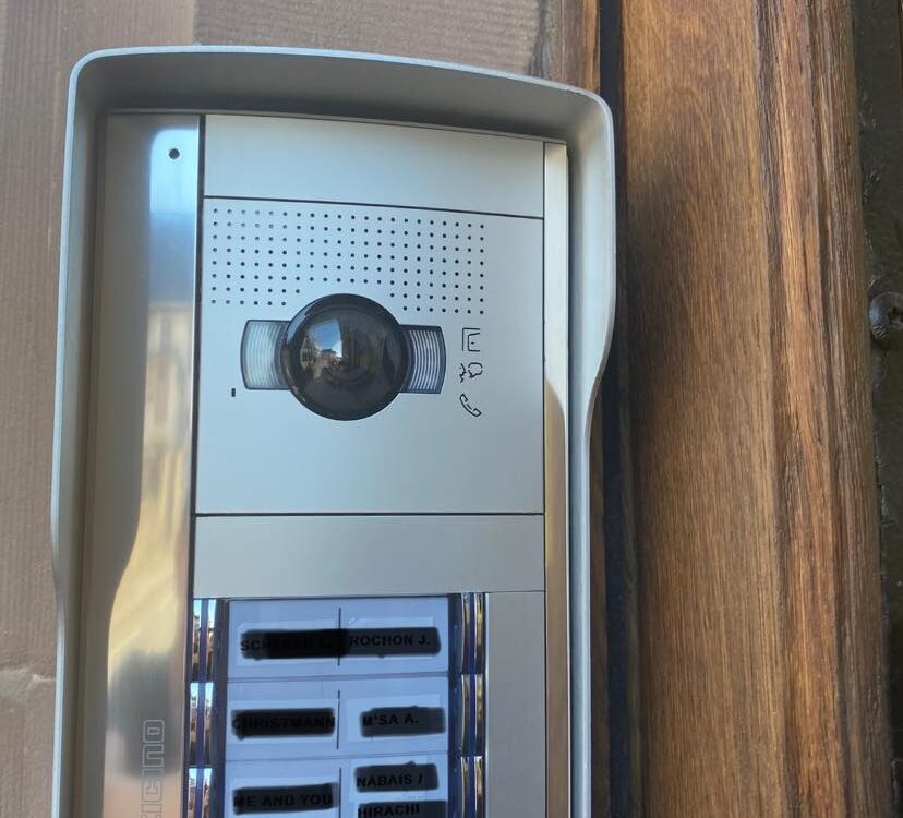COURANT COURT3 828X750 | J2E Elec Installation de courant faible pour particuliers et professionnels à proximité de Colmar et Sélestat Wittenheim