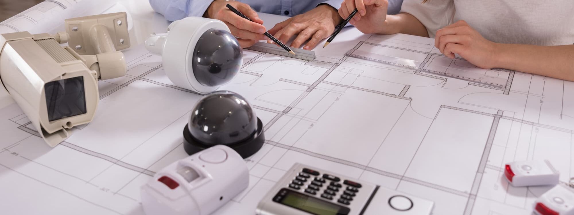 CAMÉRA DE SURVEILANCE 2000X750 | J2E Elec Vidéosurveillance connectée : quelles précautions pour protéger vos données ? Guebwiller